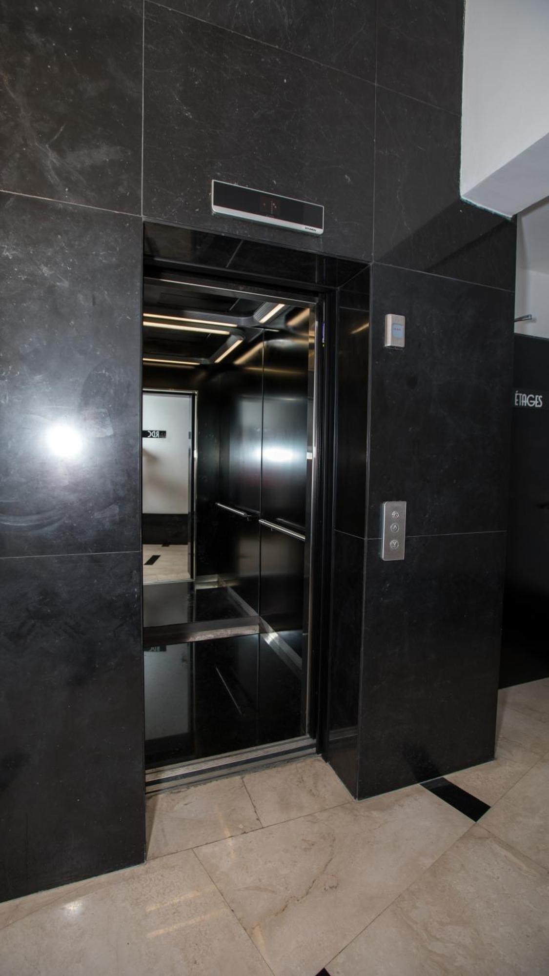 Haut Standing 2-Bedroom Apartment In Gauthier Casablanca Exterior foto